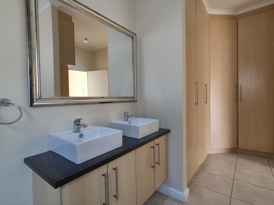 3 Bedroom Property for Sale in Marina Martinique Eastern Cape